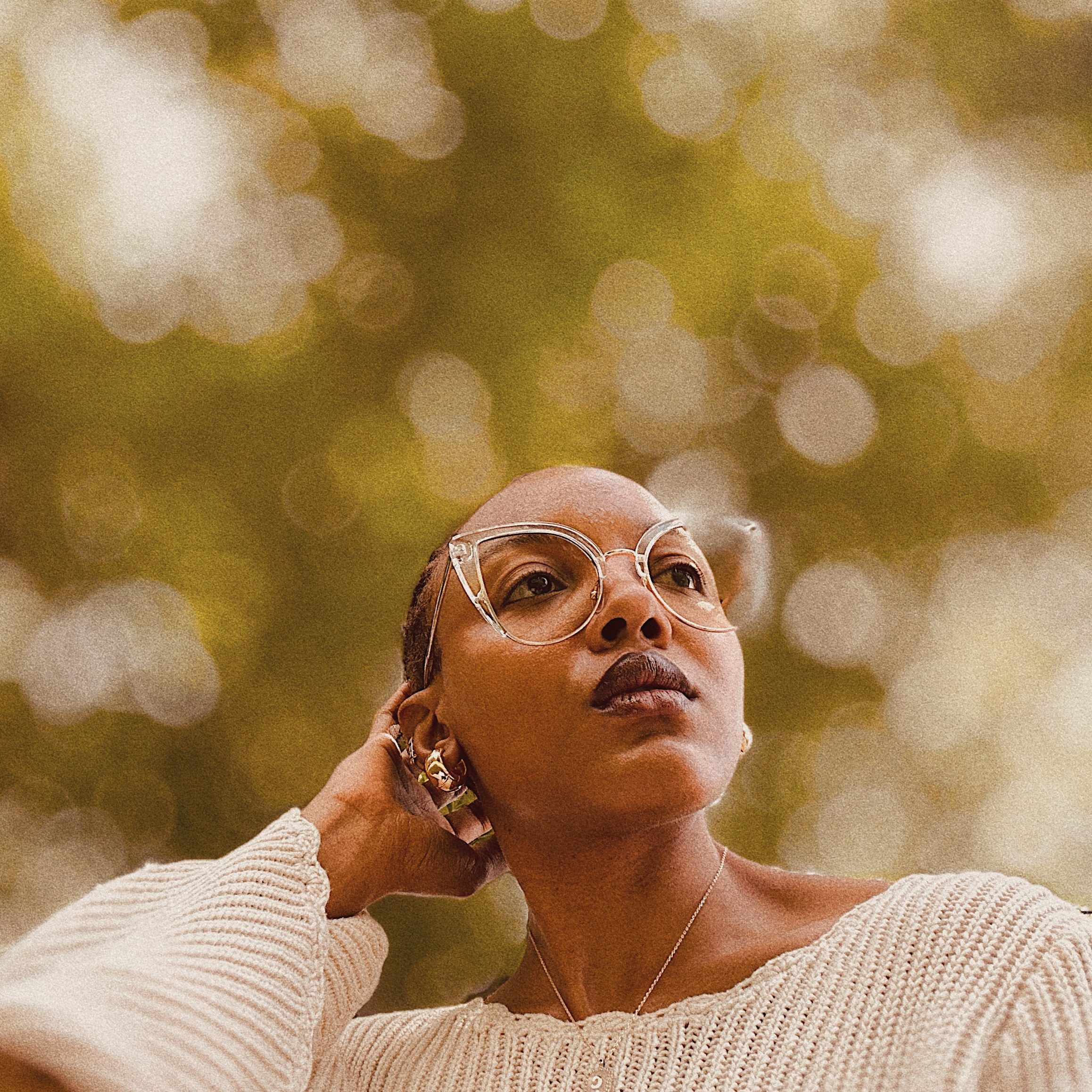 IT'S COURTNEY ELAYNE